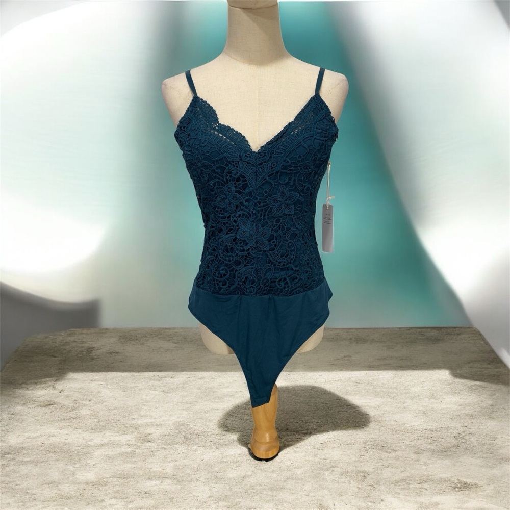 NWT Iris Teal Lace Bodysuit